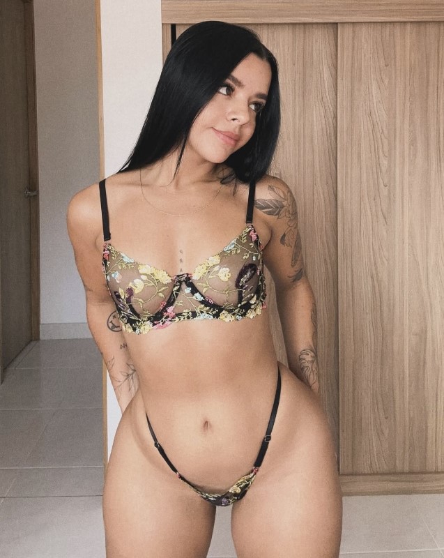 bakirkoyescortderya-1 Bakırköy Escort Derya Ağzıma Almak İçin Sabırsızlanıyorum